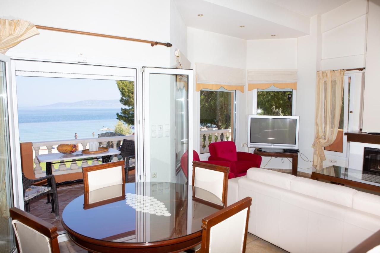 Pampas Seafront Villa, 6 Bedrooms, North Evvoia Kanatadhika Exterior photo